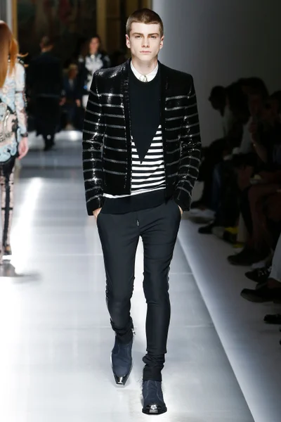 Look 34